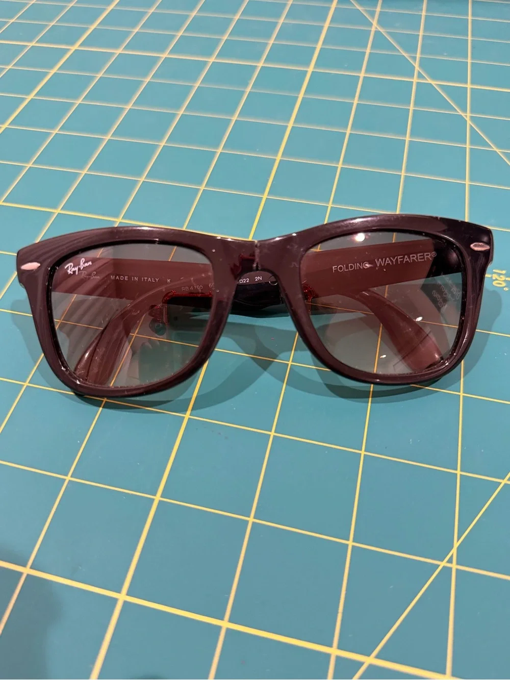 Ray-Ban Folding Wayfarer Sunglasses - Black